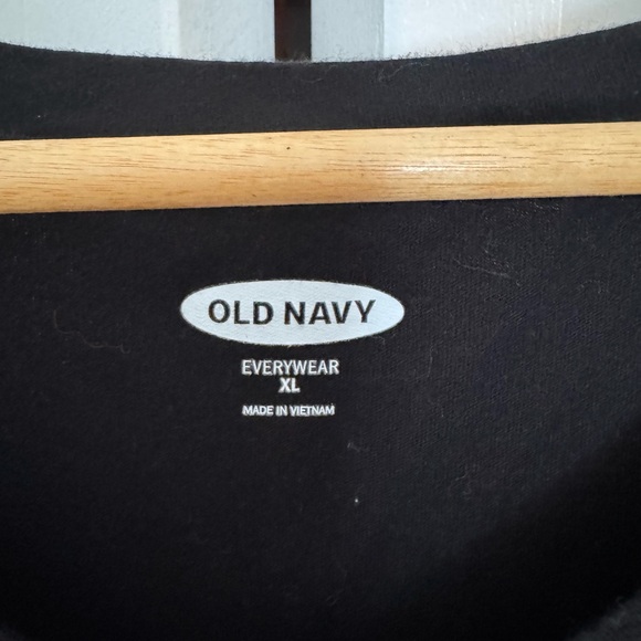 Old Navy Lot of 3 V-Neck T-shirt - Picture 3 of 5